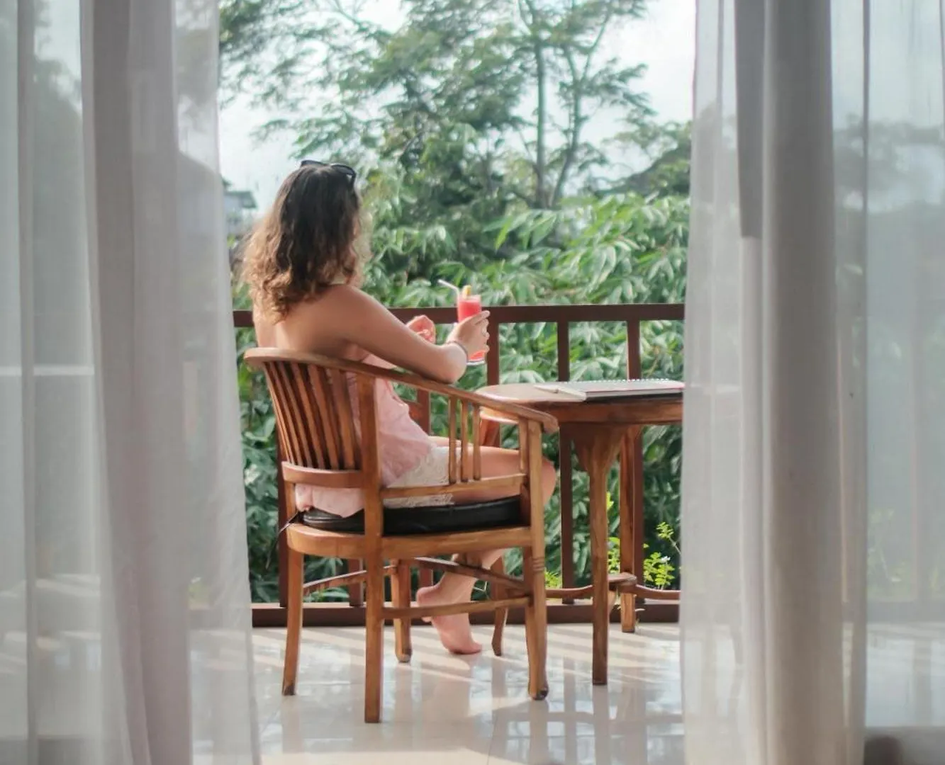 Adipana Bungalow-Balinese Room Ubud