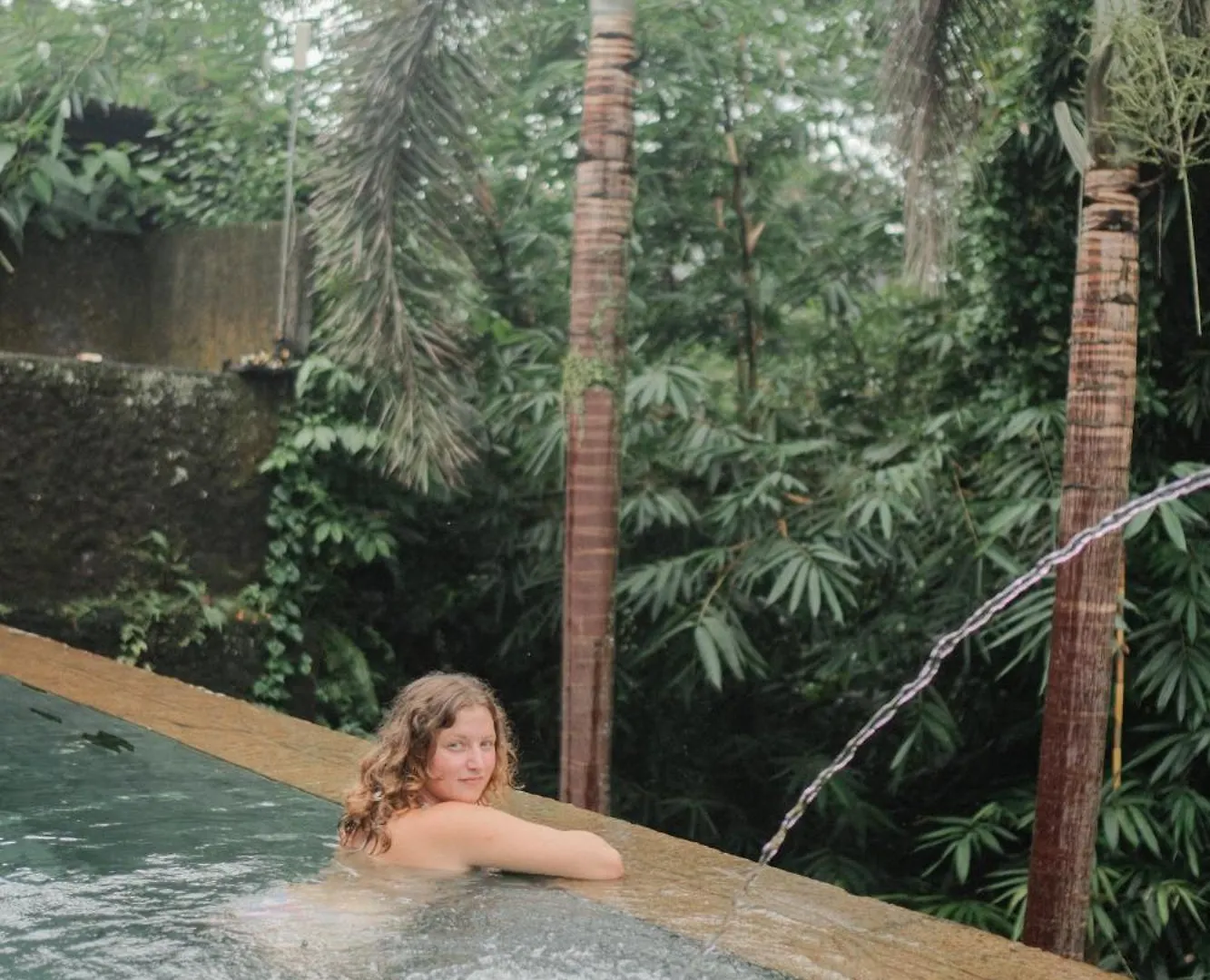 Adipana Bungalow-Balinese Room Ubud Couette-café