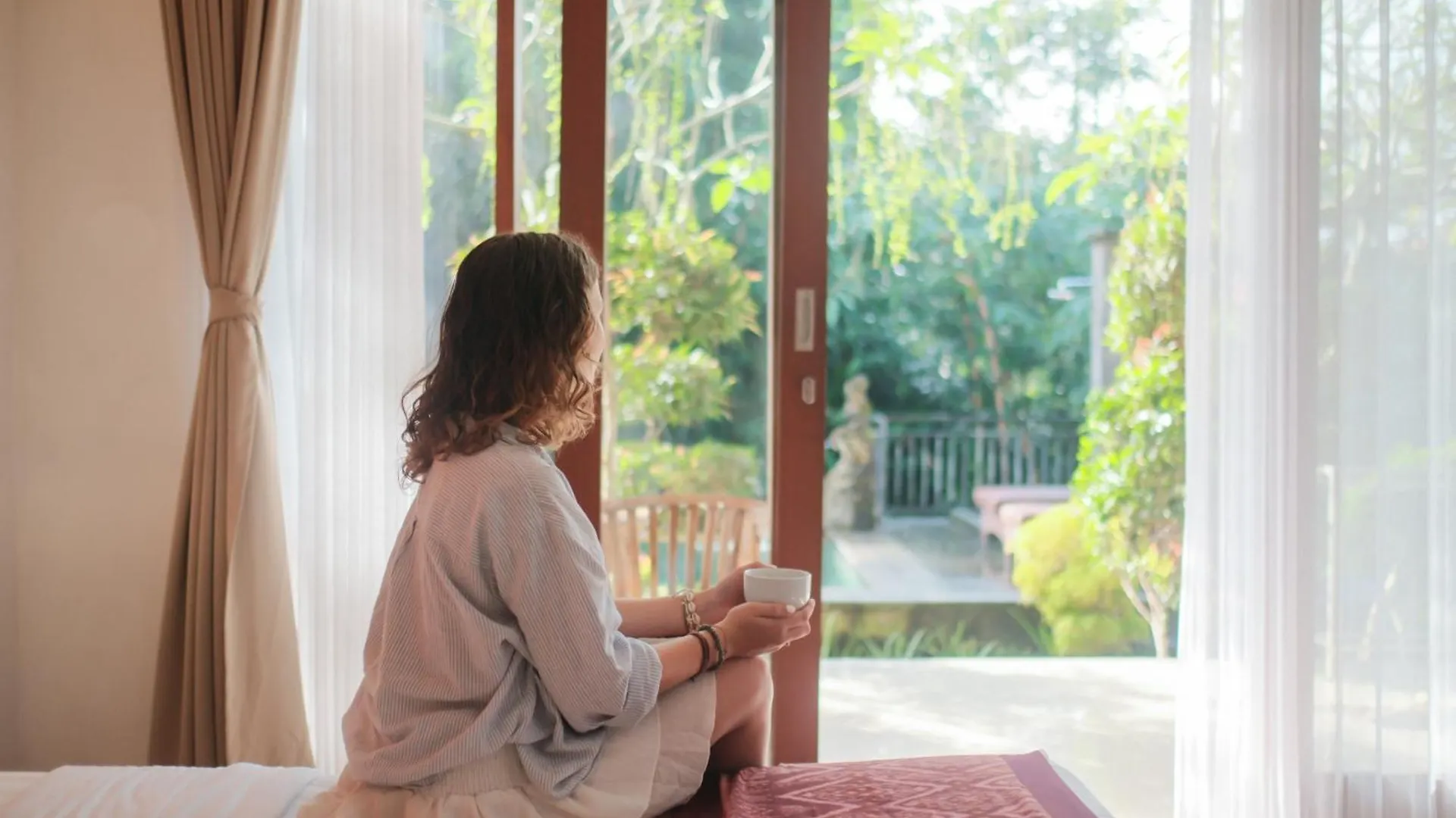 Couette-café Adipana Bungalow-Balinese Room Ubud Indonésie