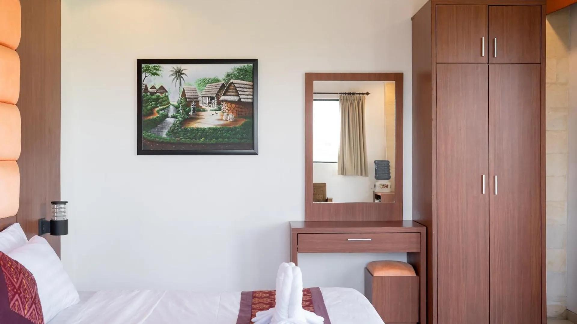 Adipana Bungalow-Balinese Room 乌布 住宿加早餐酒店