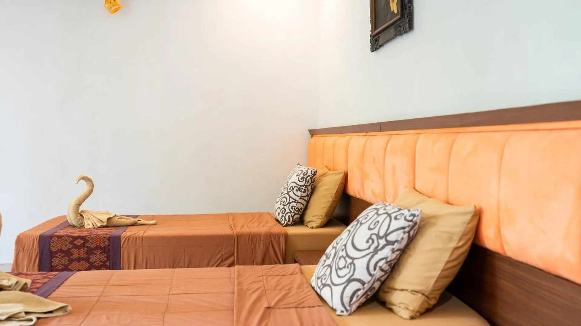 Adipana Bungalow-Balinese Room 乌布 住宿加早餐酒店