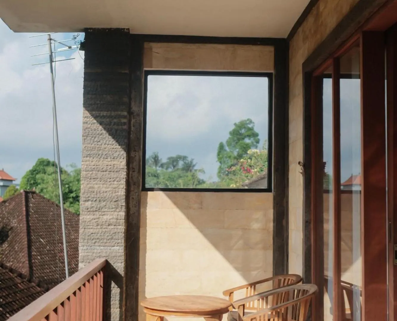 Adipana Bungalow-Balinese Room 乌布 0*,  印尼